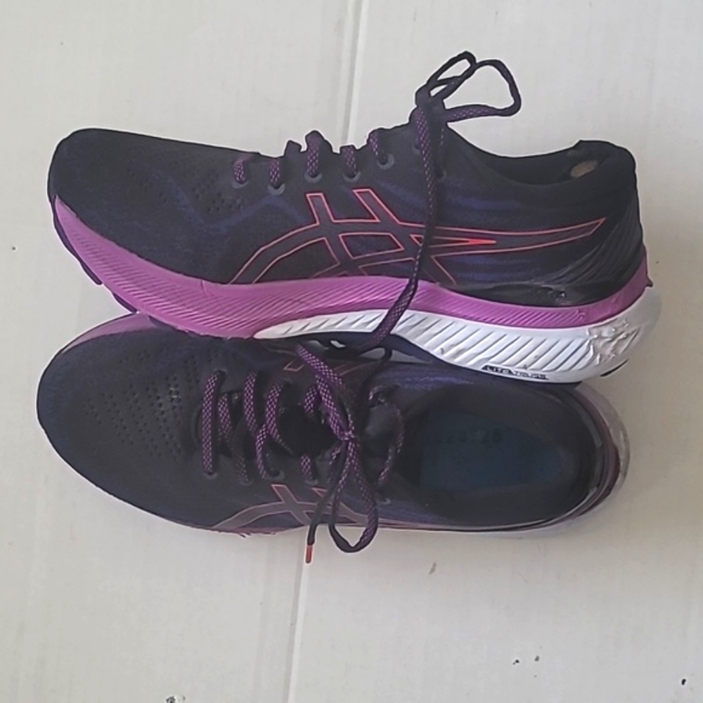 Athletic Shoe Sneakers Aasics FF Blast SZ 9